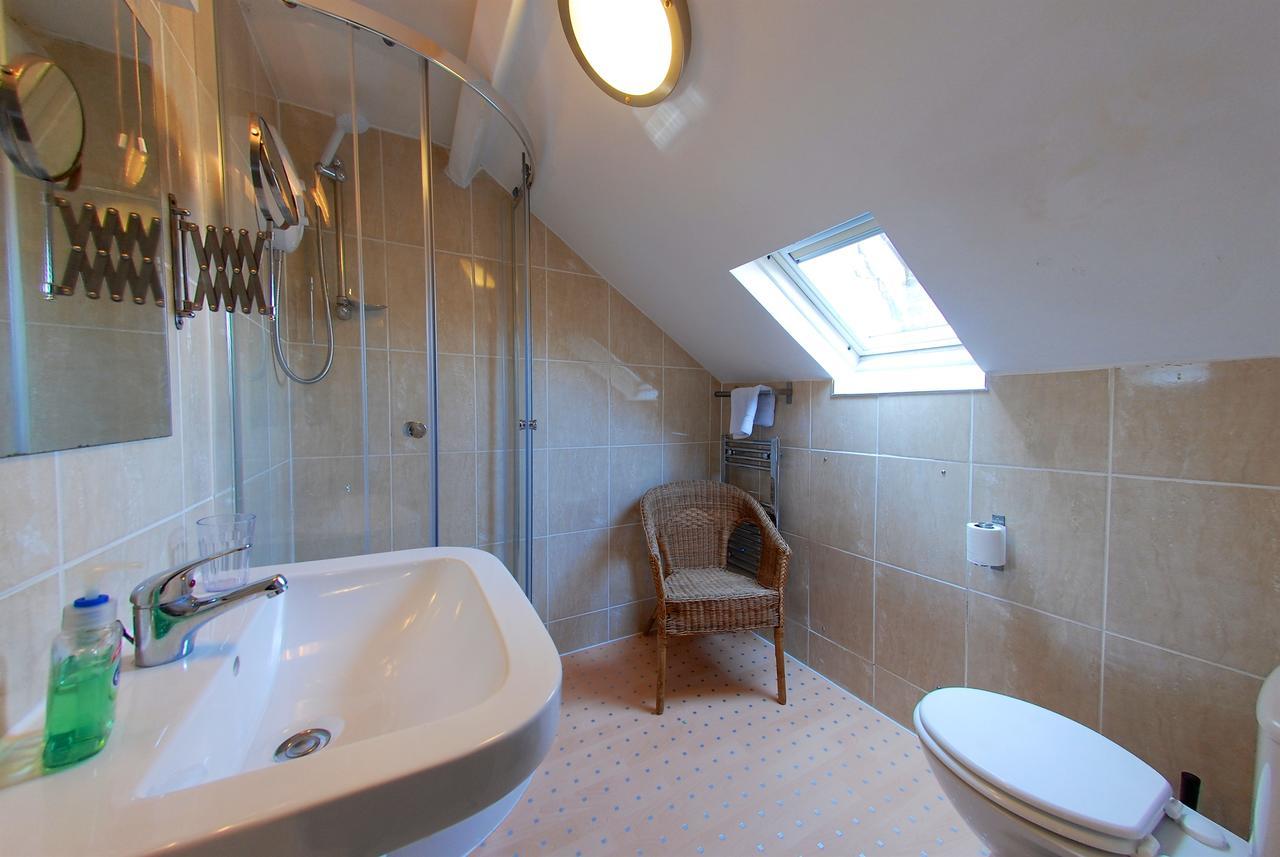 וויטבי Chiltern Guest House מראה חיצוני תמונה